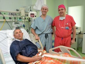 Aynı Anda İki Ameliyat Geçirdi, Yaşama Tutundu