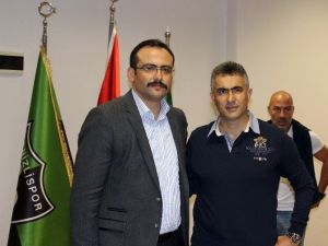 Denizlispor’da Altıparmak’ı Yönetim Uğurladı
