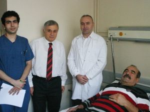 Vücudunu Ahtapot Gibi Saran Dev Tümörden Kurtarıldı