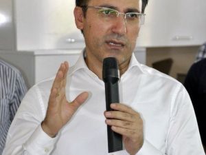 Küçükcan: "Türkiye Dünyaya İnsanlık Dersi Veriyor"