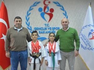 Şampiyon Sporcudan Gençlik Spor İl Müdürü Koç’a Ziyaret