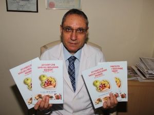 Doktor Yemesi Yasakların Değil, Yenilmesi Gerekenlerin Kitabını Yazdı