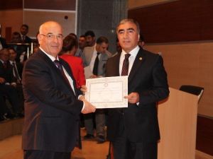 Mhp’li Öztürk, Başkanlık Sistemi Tartışmalarını Sert Dille Eleştirdi