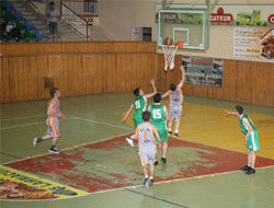 Basketbolda Gençlik Ateşi