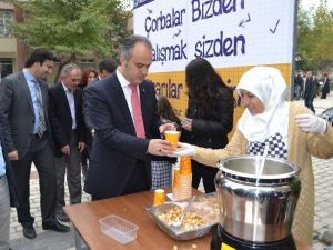 İnegöl Belediyesi’nden Üniversite Öğrencilerine Sabahları Sıcak Çorba