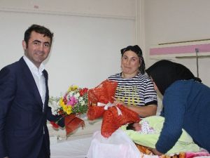 Uzmanlar Anne Adaylarını Uyarıyor: “Normal Doğum Yapın”