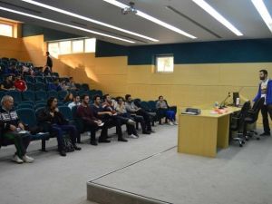 Saü’de “Oryantiring Tanımı Ve Eğitimi” Konferansı Düzenlendi