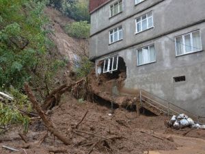 Artvin’in Borçka İlçesi’ndeki Heyelan
