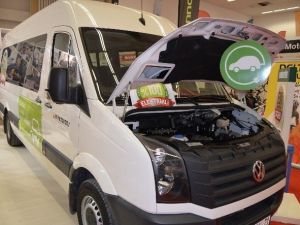 İlk Kez Tanıtılan Elektrikli Minibüse Bakandan Ziyaret