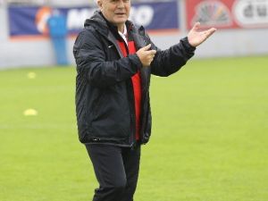 Tekelioğlu Ağırlığını Koydu