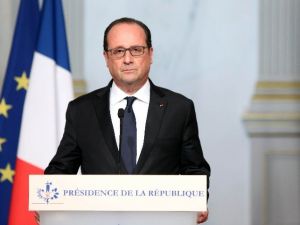 Hollande: “Fransa’da 3 Günlük Yas İlan Edildi”