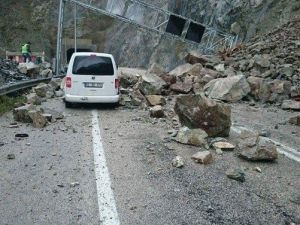 Belediye Vanspor Taraftarlar Derneği Başkanı Rençber, Trafik Kazası Geçirdi