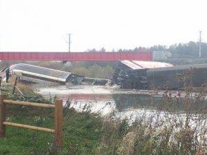 Fransa’da Tren Raydan Çıktı: 5 Ölü
