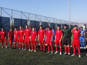 Yalovalı Özeller Dörtlü Finallere Kaldı
