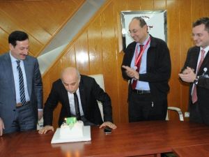 Başhekime Sürpriz Doğum Günü