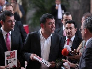 Özel: "Şimdi Kemiği Kırık Gazeteciler Var"