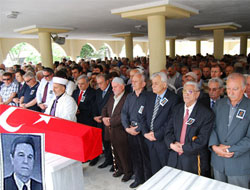 Balta, Pazar'da Defnedildi