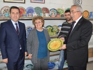 Tokat’ın Yazma Modelleri Çiniye İşlenecek