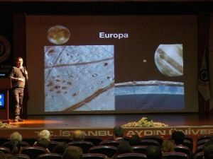 Nasa’lı Asrofizikçi İaü’de