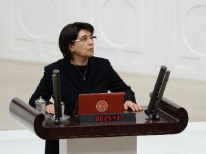 Meclis’te Leyla Zana Krizi