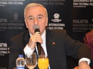 Vali Kamçı, Film Festivalini Değerlendirdi