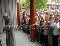 Rize'de Gıyabi Cenaze Namazı Kılındı