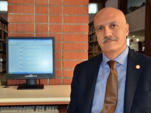 “Sosyal Medya Etiği Dersi Gündeme Alınmalı”