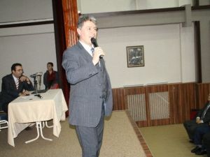 Devrek İlçe Milli Eğitim Müdürlüğü’nden Velilere Ve Öğretmenlere Yönelik Egitim Semineri