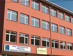 Ardeşen MYO ilk mezunlarını verdi