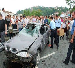 Rize'de Trafik Kazası 3 Yaralı