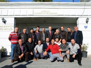 Cumhurbaşkanı Erdoğan’dan Taksi Durağına Ziyaret