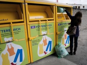 Almanların Üçte İkisi Kıyafetlerini Çöpe Atıyor