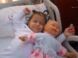 Minik Nur Artık Yürüyebilecek