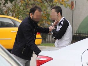 Aranan Genç Yakalandı