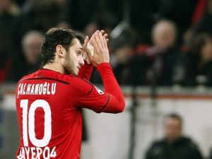 Milli Yıldız Hakan Çalhanoğlu En İyi 11’e Aday