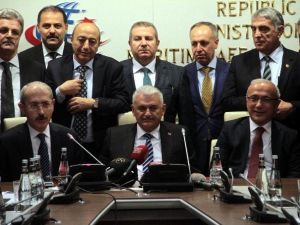 Ulaştırma Bakanlığında Devir Teslim Töreni