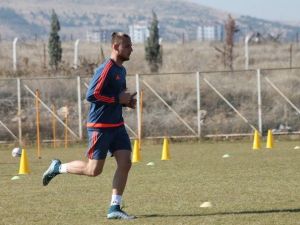 Yeni Malatyaspor’un Yerli Kjaer’i