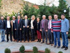 Usta: "Sandıklardan Bayrakları Tekrar Çıkartacağız"