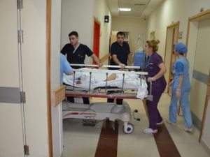 Oğluyla Birlikte 3. Kattan Düştü