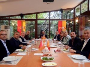 En İyi Sarı-kırmızı Kareler Seçildi