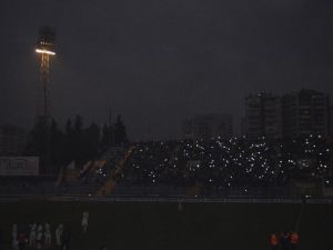 Adana Demirspor, Balıkesirspor Maçında Elektirik Şoku