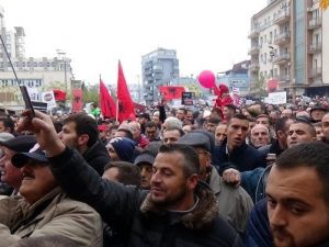 Kosova’da İhtilaflı Brüksel Anlaşmaları Protesto Edildi