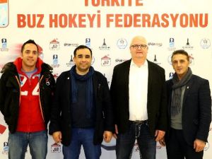 Alman Buz Hokeyi Antrenörü Tursos, Türkiye’de Takım Çalıştırmak İstiyor