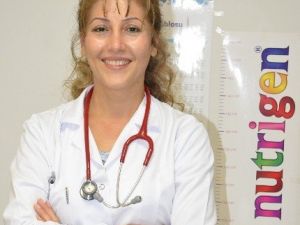 Annenin Saçına Bulaşan Nikotin Çocukları Etkiliyor