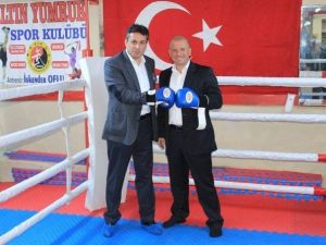 Hekimoğlu Ringe Çıktı, Usta’ya “Samimiyet” Eleştirisinde Bulundu