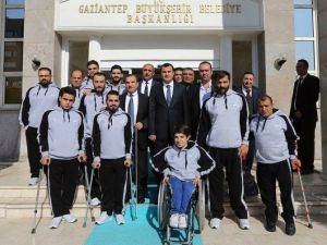 Osman Toprak: "Engelli Basketbol Takımımızla Gurur Duyuyoruz"
