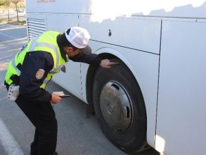 Polisten “Kar Lastiği” Uygulaması