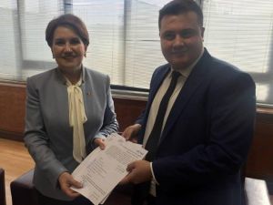 Mhp’li Meral Akşener’e Noter Onaylı Destek
