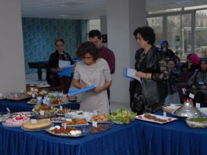 Çorumlu Kadınlar, “Bayat Ekmekten Taze Lezzetler” İçin Yarıştı