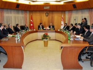 Davutoğlu, Kktc Başbakanı Kalyoncu İle Görüştü